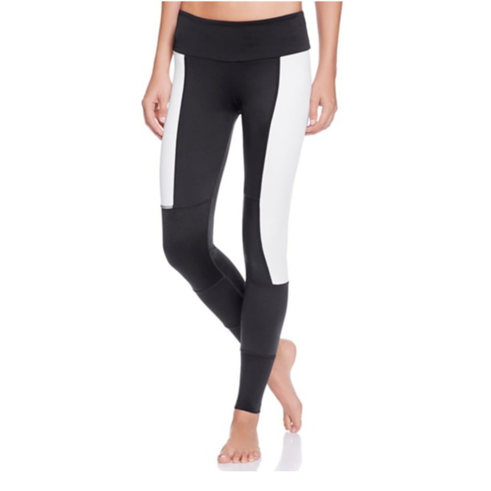 ONZIE Yoga Pants Black White Peace Legging S/M NWT